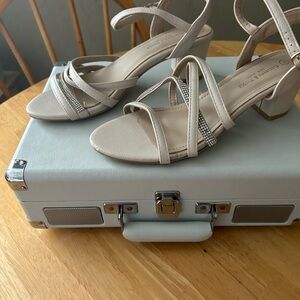 Chic Cream Strappy Sandals